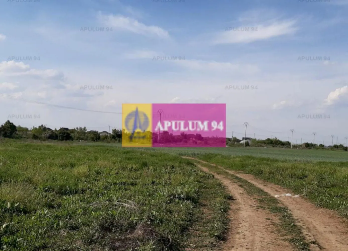 Teren investitie Ilfov - Va propun spre cumparare un teren situat in intravilanul localitatii 1 Decembrie, in apropiere de Bucuresti, la mica distanta de intersectia dintre A0 si DN5, in apropiere de padure. Terenul este pretabil pentru constructie casa, vav de teren fiind deja construita o casa. Utilitati in zona in acest moment avem doar curent electric dar bransamentul se face functie de posibilitatea furnizorului. Fata de DN5 terenul este situat la aproximativ 800ml iar padure este la aproximativ 500ml. Terenul este intabulat, exista documentatie cadastrala si se poate vinde imediat. Pentru mai multe detalii și programarea de vizionări nu ezitați să mă contactați, Daniel, Apulum94. Facilităm și achiziționarea prin credit ipotecar prin intermediul partenerilor, agenția imobiliară percepe un comision de 3% din prețul de tranzacționare și la vizionare se semnează contract de prestări servicii.