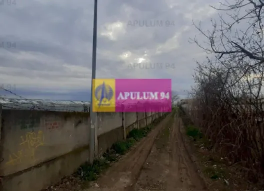 Teren 1055 MP București Sector 4 cu Certificat de Urbanism