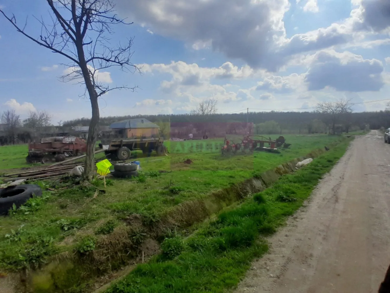 DE VANZARE TEREN 3400 MP IN SAT PODU ILFOVAT / COM BUTURUGENI (GR)