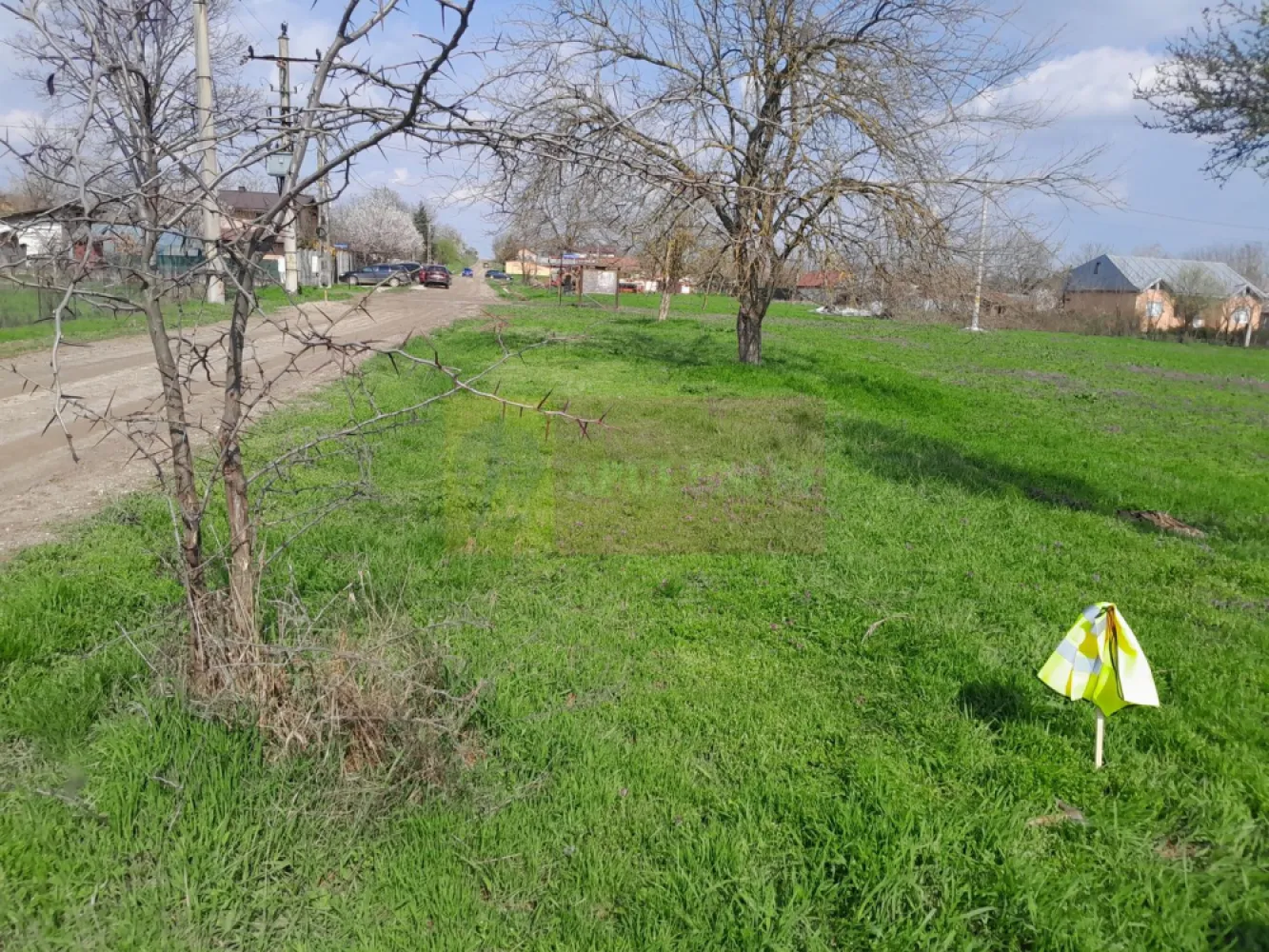 DE VANZARE TEREN 3400 MP IN SAT PODU ILFOVAT / COM BUTURUGENI (GR)
