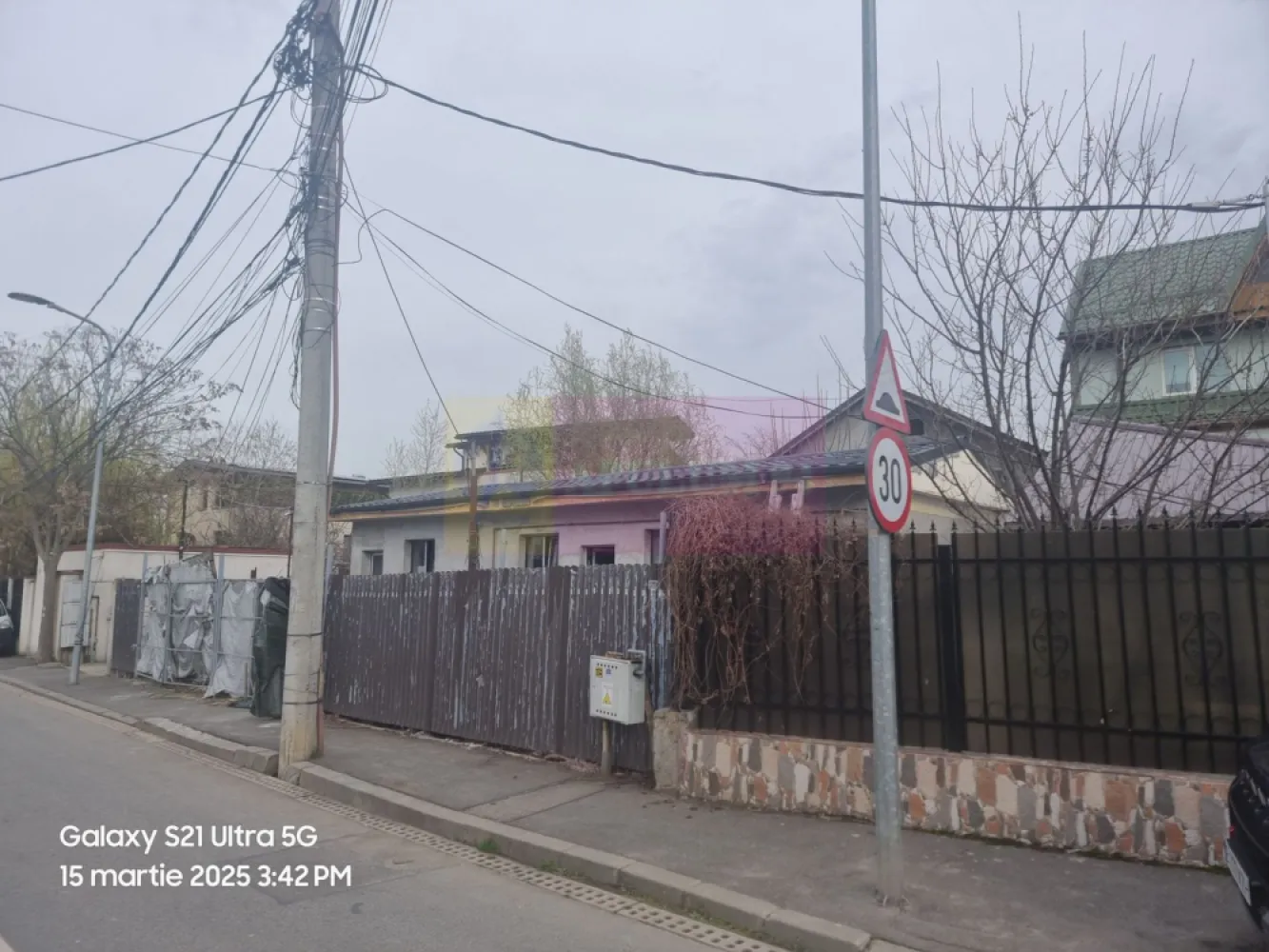 VANZARE CASA 3 CAM IN GIULESTI