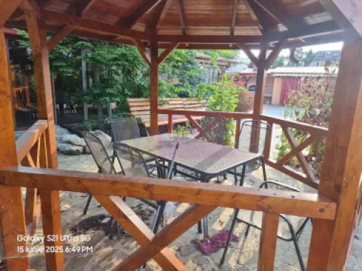 DE VANZARE CASA 10 CAM IN SAT TEISORI (JUD. GIURGIU)