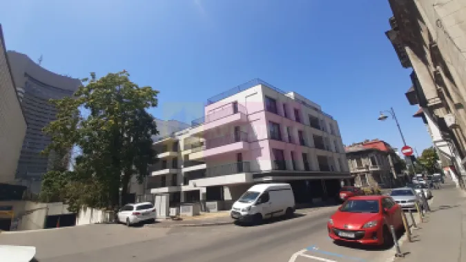 Studio Ultracentral 2025
