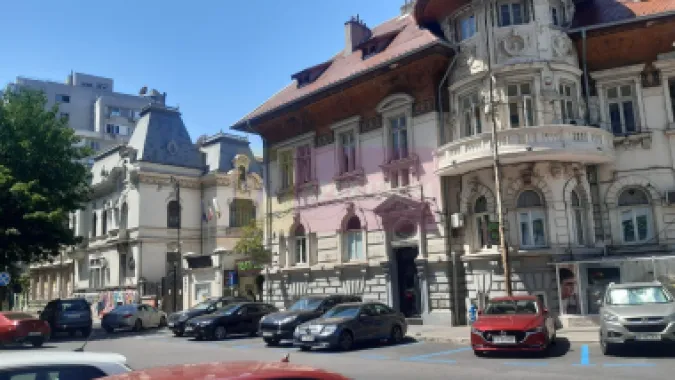 Apartament 3 Camere Piața Romană lângă Metrou