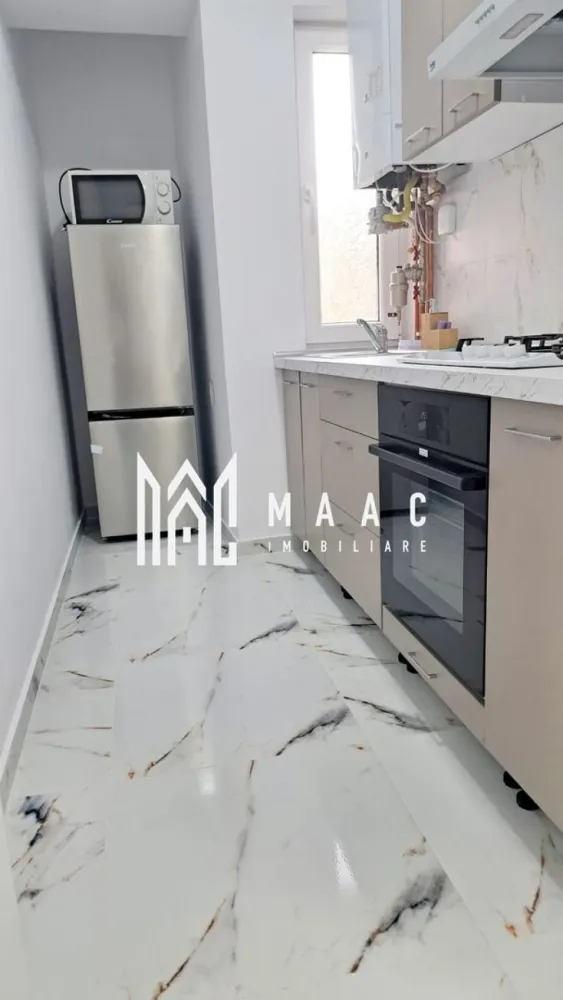 Apartament 2 camere | Etaj 2 | Mobilat si Utilat | Hipodrom III - MAAC Imobiliare vă propune spre închiriere un apartament cu 2 camere, situat în cartierul Hipodrom III, zona Mihai Viteazu – o locație convenabilă și bine conectată.

Apartamentul este complet mobilat și utilat, fiind pregătit să își primească noii chiriași imediat. Ideal pentru un cuplu sau o persoană singură care caută confort și accesibilitate.

 Se solicită garanție în valoare de o chirie lunară.

 Pentru mai multe informații, vă rugăm să menționați că ați văzut anunțul cu ID: CP2514981.