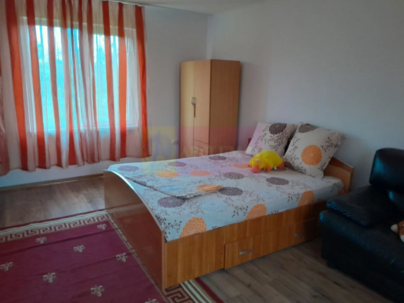 De vanzare casa +teren 16k mp in BARCANESTI / IL