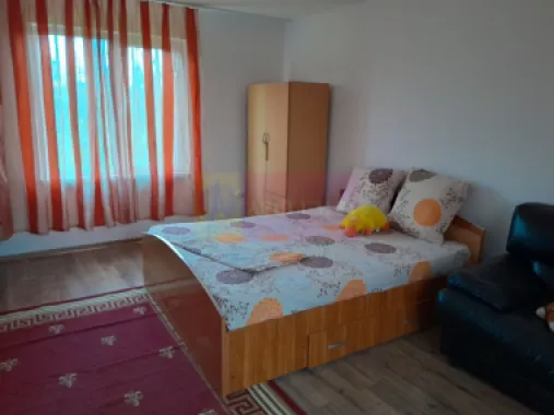 De vanzare casa +teren 16k mp in BARCANESTI / IL