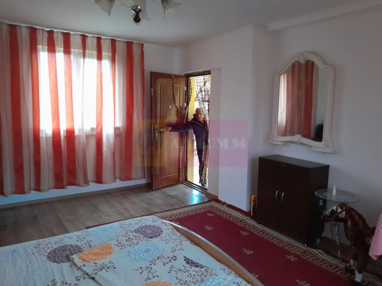 De vanzare casa +teren 16k mp in BARCANESTI / IL
