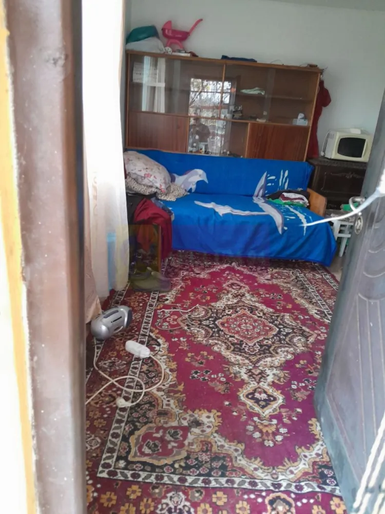 De vanzare casa +teren 16k mp in BARCANESTI / IL