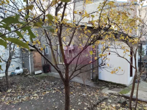 Casa în Ultracentralul Bucureștiului la preț mic (casă mică)