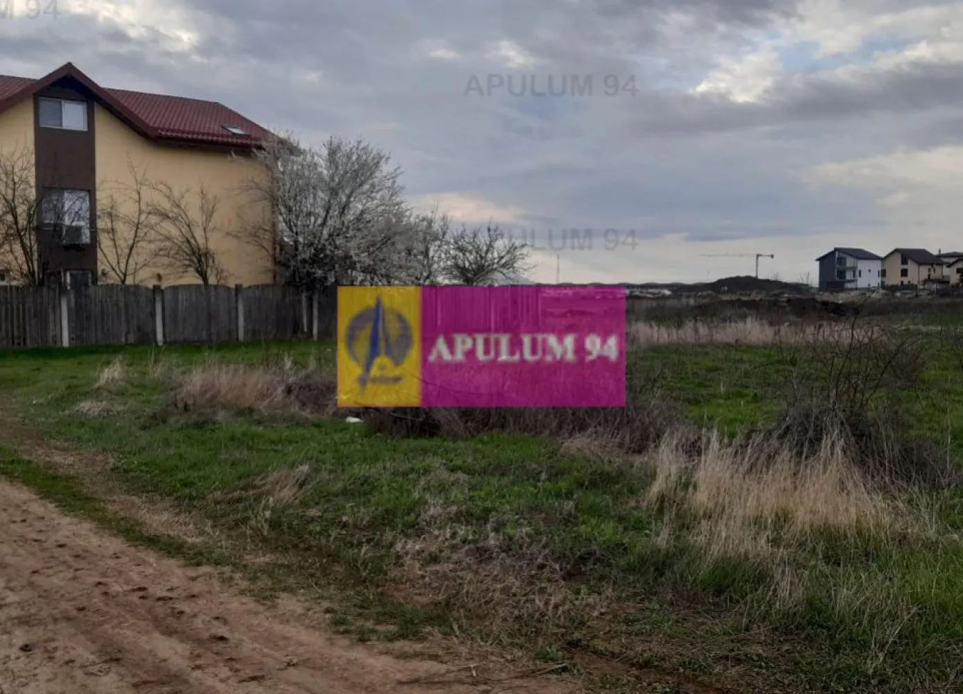 Teren 1055 MP București Sector 4 cu Certificat de Urbanism