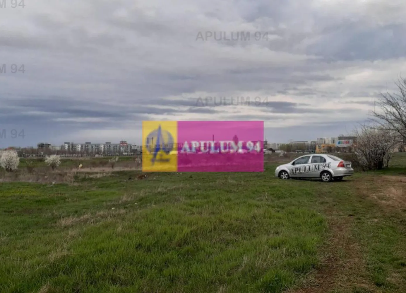 Teren 1055 MP București Sector 4 cu Certificat de Urbanism