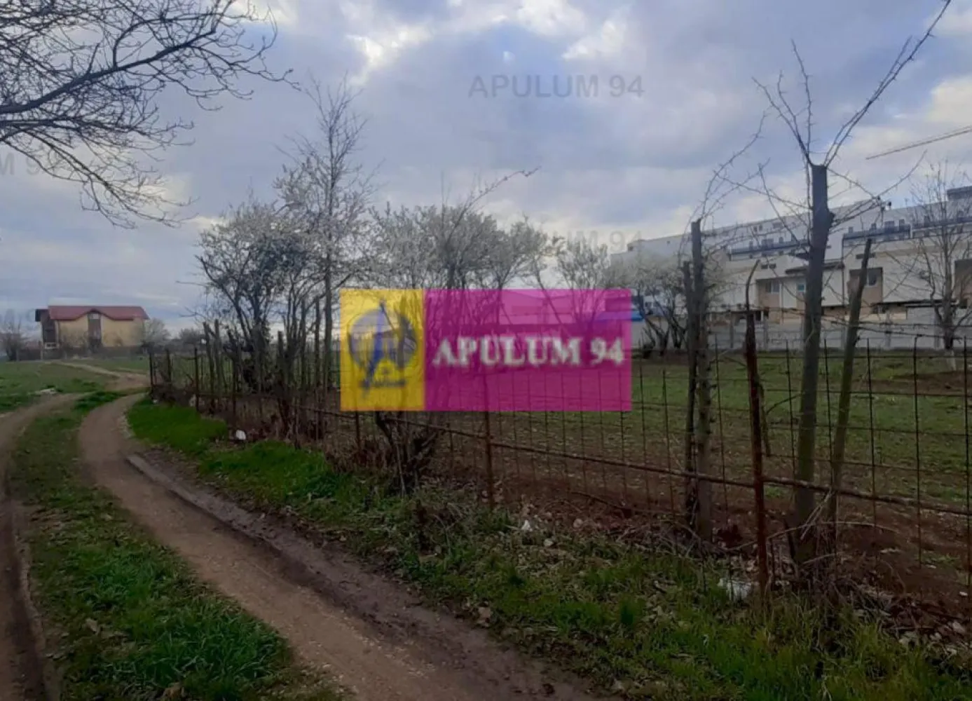 Teren 1055 MP București Sector 4 cu Certificat de Urbanism