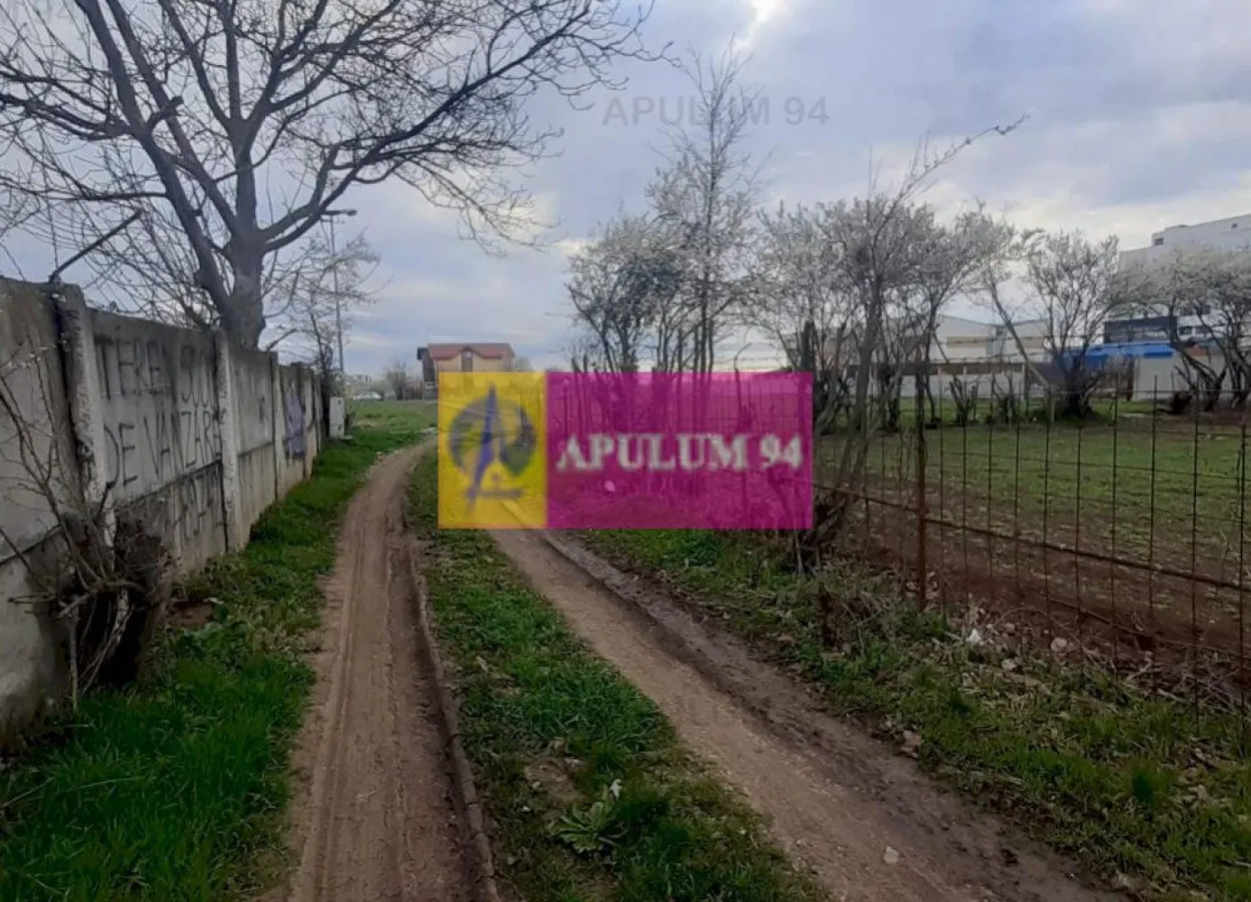 Teren 1055 MP București Sector 4 cu Certificat de Urbanism