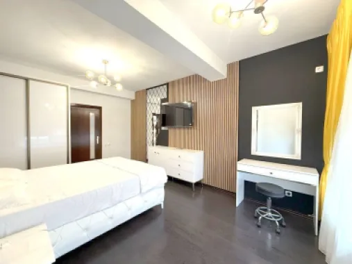 Inchiriere - 3 camere mobilate si utilate premium - Faleza Dunarii