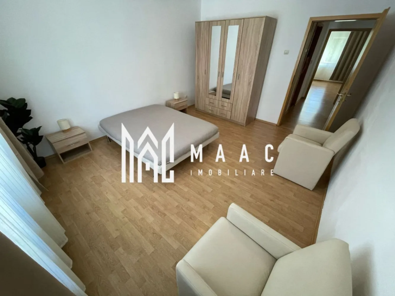 Apartament de închiriat I 4 camere I 96 mp utili I Strand II I etaj 2