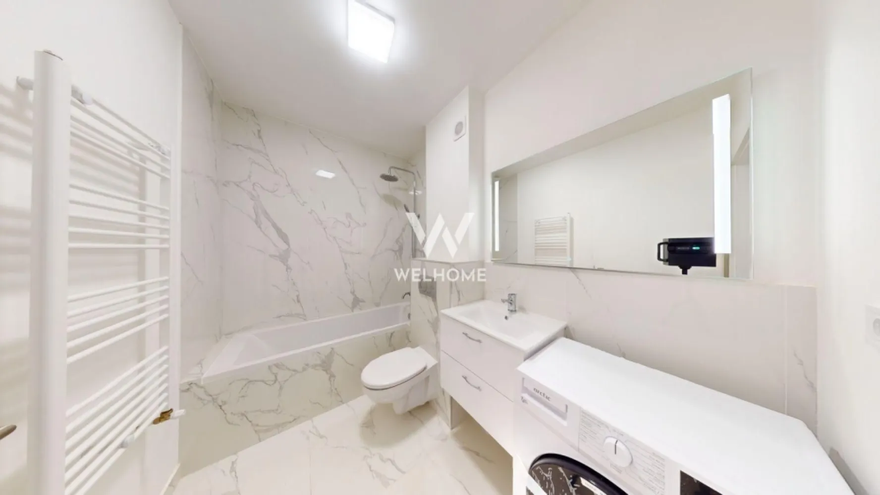 Apartament 2camere LA VILA deosebit. Sibiu - Spre vânzare un deosebit apartament complet mobilat si utilat exact ca in poze in zona de vest al orașului Sibiu. Compartimentarea sa deosebită îl face sa fie nu pe placul tuturor ci se potrivește doar celor care apreciază stilul si confortul într-un design care crează o atmosfera de vacanță si te impune sa spui fraza: In sfârșit - acasă! Suprafață utila de 55mp 2- bai Balcon de 8mp Loc de parcare privat Zona liniștită, priveliște spectaculoasa spre munți. Preț: 128 000euro. Eligibil cat din surse proprii atât si cu credit ipotecar. Tel 0745 99 55 37 Mihai. }}