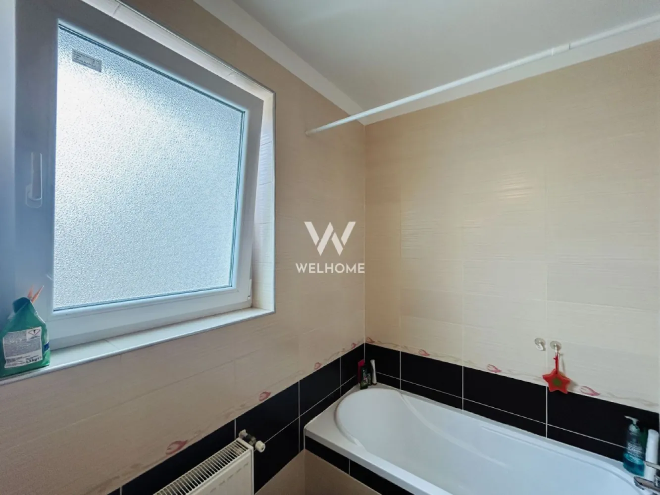 Apartament mobilat, etaj 2, loc de parcare - 48 mp + balcon -