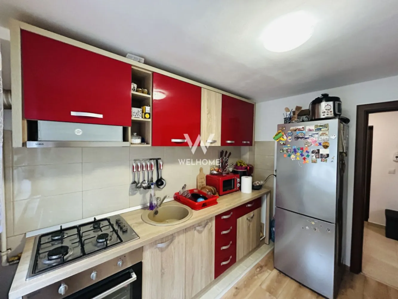 Apartament decomandat, cu 2 camere si 2 balcoane frantuzesti, etaj 2/3