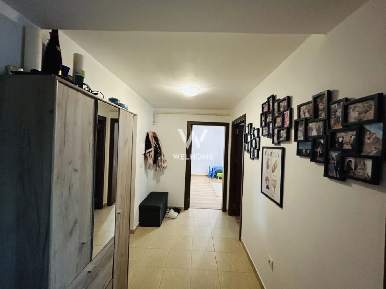 Apartament decomandat, cu 2 camere si 2 balcoane frantuzesti, etaj 2/3