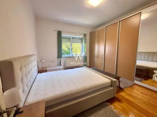 Apartament la casă renovat complet, 76 mp, pod mansardabil și terasă