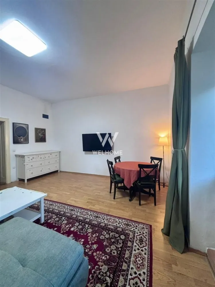 Apartament la casă renovat complet, 76 mp, pod mansardabil și terasă