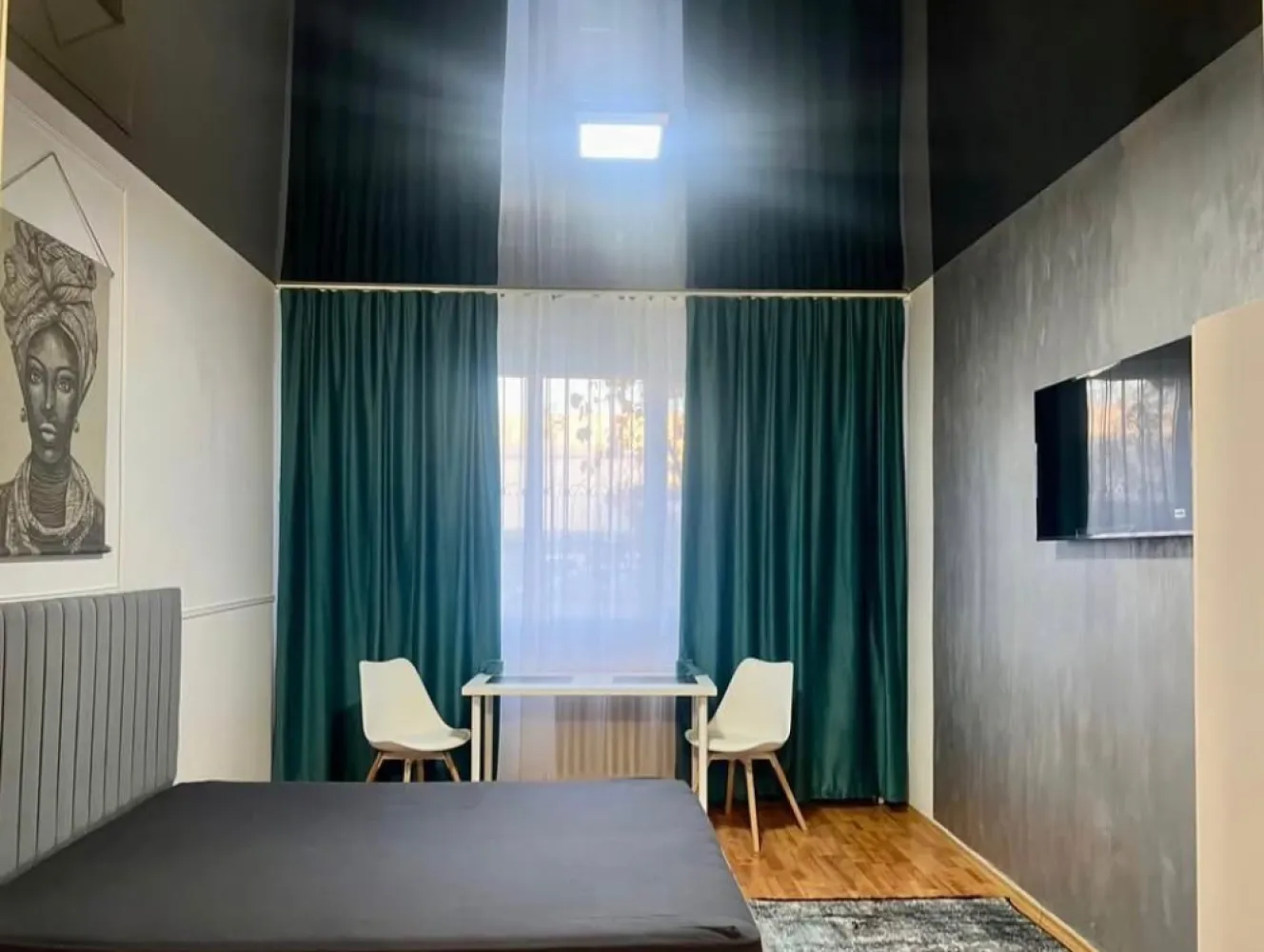 Apartament 1 camera, micro 40 - Apartament 1 camera, Parter, Micro 40
- mobilat si utilat
- 21 mp utili
- 1 dormitor
- un grup sanitar
- aflat la parter 
- 1 boxa la subsol
Vecinatati: Shopping City, Lidl, Kaufland, Liceul Teoretic Mircea eliade, Liceul Dumitru Motoc