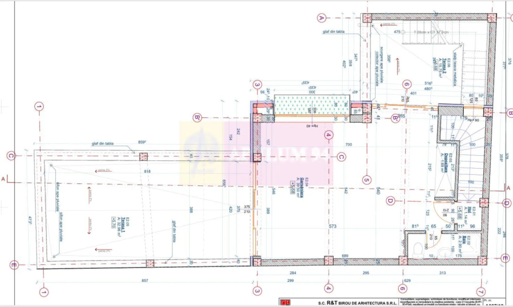 Clădire individuala 260 mp, rooftop, parcare, ideal clinică/IT - O clădire întreagă, pentru firma ta.
Situată langa ansamblul InCity Residence și Mall Vitan, această clădire complet refăcută oferă ceea ce găsești rar în București: un sediu reprezentativ, independent, liniștit – dar cu acces rapid la metrou și la toate facilitățile urbane care contează. 
Ce primești efectiv : 
260 mp utili | 320 mp construiți | Teren 250 mp
 - 6 camere | 3 băi | Deschidere frontală ~7 m
 - 3 terase generoase: 33 mp + 16 mp + rooftop panoramic 50 mp
 - Curte liberă 50 mp
 - 4 locuri de parcare incluse în preț
 - Opțional: încă 6 locuri de parcare, contra cost
Finisajele sunt în execuție acum – ceea ce înseamnă că mai există fereastra în care compartimentarea poate fi ajustată după nevoile tale, înainte să fie totul finalizat. Durata aprox 2-3 luni.
De ce contează asta :
Nu ești la etajul 4 dintr-o clădire cu 20 de firme. Nu împarți holul sau parcarea cu nimeni.
Ai tot imobilul – intrare proprie, identitate vizuală proprie, atmosferă pe care o controlezi tu. Pentru clienți, parteneri sau echipă, diferența se simte imediat.
Se potrivește ideal pentru: 
 - Clinici medicale, stomatologice sau de estetică
 - Cabinete de avocatură sau firme de contabilitate
 - Agenții de marketing, IT, design sau comunicare
 - Orice companie care vrea sediu propriu, nu un spațiu anonim într-o clădire de birouri
Preț și condiții :
4.990 € + TVA / lună – întreaga clădire, la cheie 
Există flexibilitate reală la negociere pentru chiriaşii care preiau spațiul în faza de amenajări – inclusiv posibilitatea de a personaliza finisajele sau distribuția spațiilor.
Vizionările se fac exclusiv pe bază de programare.
Spațiul nu se pretează vizitelor întâmplătoare – și nici clienții potriviți nu sunt întâmplători.
Contactați-mă direct pentru detalii sau pentru a stabili o întâlnire la fața locului.