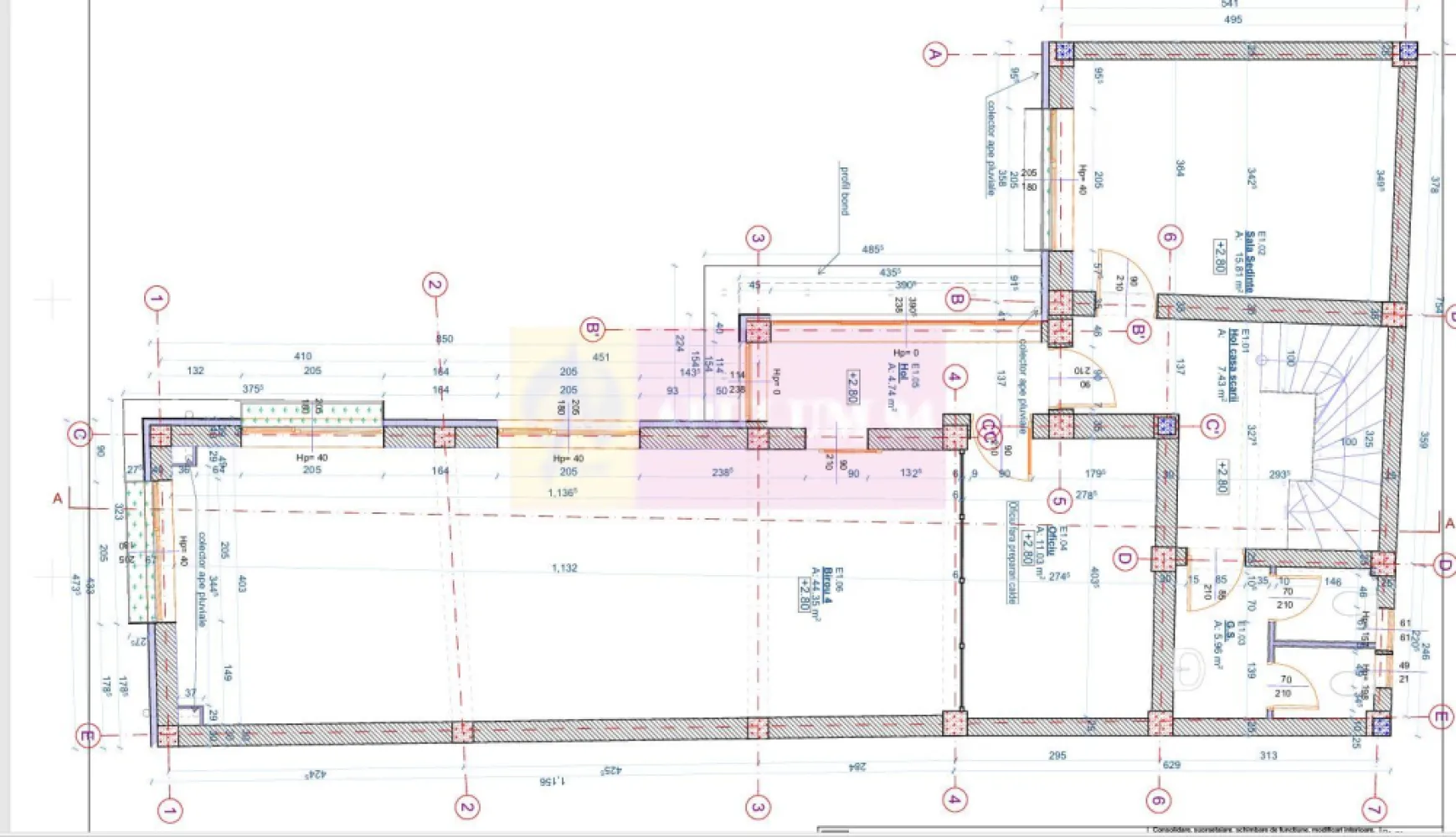 Clădire individuala 260 mp, rooftop, parcare, ideal clinică/IT - O clădire întreagă, pentru firma ta.
Situată langa ansamblul InCity Residence și Mall Vitan, această clădire complet refăcută oferă ceea ce găsești rar în București: un sediu reprezentativ, independent, liniștit – dar cu acces rapid la metrou și la toate facilitățile urbane care contează. 
Ce primești efectiv : 
260 mp utili | 320 mp construiți | Teren 250 mp
 - 6 camere | 3 băi | Deschidere frontală ~7 m
 - 3 terase generoase: 33 mp + 16 mp + rooftop panoramic 50 mp
 - Curte liberă 50 mp
 - 4 locuri de parcare incluse în preț
 - Opțional: încă 6 locuri de parcare, contra cost
Finisajele sunt în execuție acum – ceea ce înseamnă că mai există fereastra în care compartimentarea poate fi ajustată după nevoile tale, înainte să fie totul finalizat. Durata aprox 2-3 luni.
De ce contează asta :
Nu ești la etajul 4 dintr-o clădire cu 20 de firme. Nu împarți holul sau parcarea cu nimeni.
Ai tot imobilul – intrare proprie, identitate vizuală proprie, atmosferă pe care o controlezi tu. Pentru clienți, parteneri sau echipă, diferența se simte imediat.
Se potrivește ideal pentru: 
 - Clinici medicale, stomatologice sau de estetică
 - Cabinete de avocatură sau firme de contabilitate
 - Agenții de marketing, IT, design sau comunicare
 - Orice companie care vrea sediu propriu, nu un spațiu anonim într-o clădire de birouri
Preț și condiții :
4.990 € + TVA / lună – întreaga clădire, la cheie 
Există flexibilitate reală la negociere pentru chiriaşii care preiau spațiul în faza de amenajări – inclusiv posibilitatea de a personaliza finisajele sau distribuția spațiilor.
Vizionările se fac exclusiv pe bază de programare.
Spațiul nu se pretează vizitelor întâmplătoare – și nici clienții potriviți nu sunt întâmplători.
Contactați-mă direct pentru detalii sau pentru a stabili o întâlnire la fața locului.