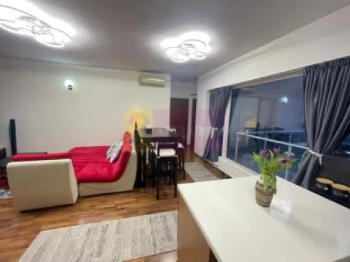 3 camere / loc de parcare / 2 boxe Rasarit de soare Auchan Titan