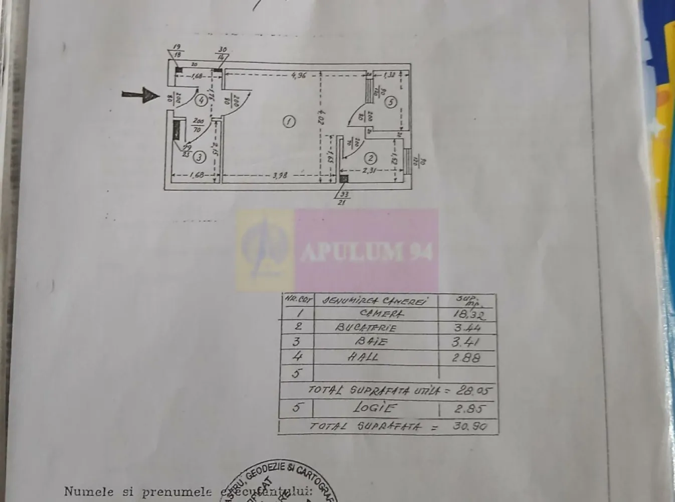 Garsoniera Drumul Taberei la parc Moghiorasi - Agentia Imobiliara Apulum 94, va prezinta spre vanzare 
Garsoniera tip apartament. Aceasta garsoniera este îmbunătățita cu uși de termopan, gresie, faianță și mobilată. 
Se poate vinde mobilata sau nemobilata. Cu vedere la Drumul taberelor,spre parc,piata Moghioroș.
