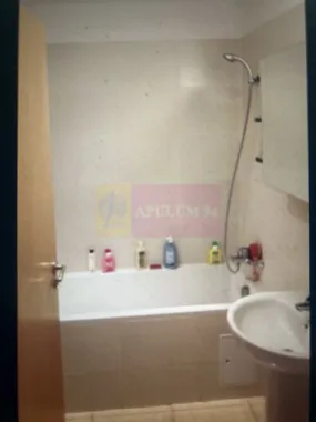 Apartament, 3 camere de vanzare Hercesa