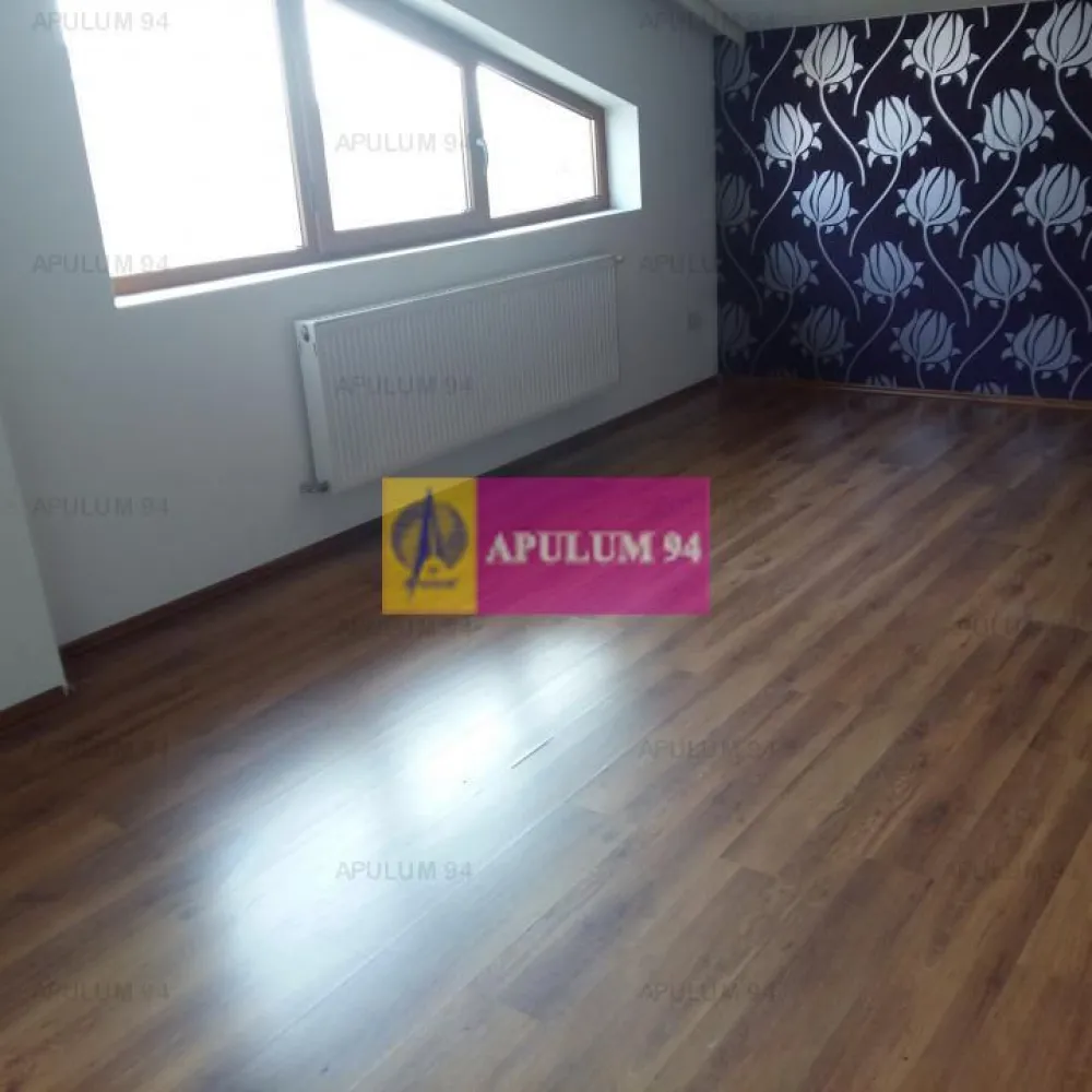 Vila zona Fundeni-Dobroiesti - Vanzare vila in zona Fundeni- Dobroiesti.Vila ete compusa din P+E+M, are 1402mp utili. Suprafata parterului este de 468mp, la etaj sunt 456mp, iar la mansrda sunt478mp. Suprafata totala a terenului este de 890mp.
Imobilul se afla aproape de Dragonul Rosu. Se preteaza pentru Institutie bancara, azil de batrani, sali de sport, club, gradinita, ateliere de croitorie, etc
Compania Imobiliara Apulum 94 va poate facilita obtinerea de credite imobiliare de la BCR, Alpha Bank sau Unicredit