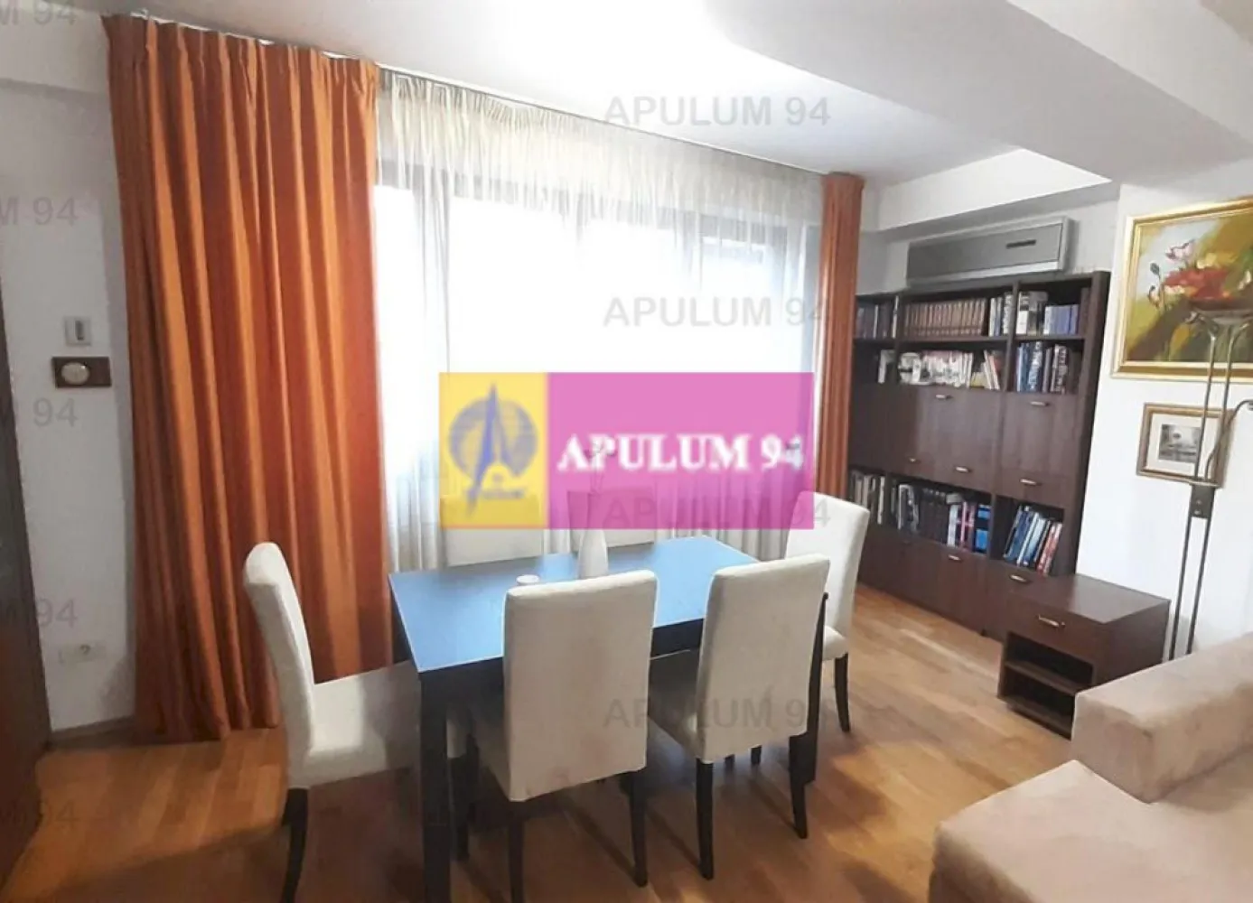 Apartament Superb Băneasa - Ion Ionescu de la Brad - Vă propun spre cumpărare un frumos apartament situat în București, Sectorul 1, într-un imobil solid tip boutique cu 5 etaje. Apartamentul se află la etajul 1 al blocului și are o compartimentare frumoasă. Suprafața utilă este de 120 mp și beneficiază și de un balcon tip terasă de aproximativ 15 mp. Apartamentul se predă mobilat și utilat și documentele sunt la zi. Blocul este foarte bine construit, avem un lift de 6 persoane și spațiile comune sunt generoase ca suprafață. Apartamentul dispune de un loc de parcare suprateran parțial ferit de precipitații. Finisajele apartamentului sunt premium, avem ușă de la intrare de import Italia, ușă blindată cu reglajul foarte bine efectuat. Apartamentul beneficiază de videointerfon. Instalațiile electrice și sanitare sunt foarte bine executate și de calitate foarte bună. Livingul are o suprafață de 30mp, este foarte spațios, beneficiază de un aparat de aer condiționat de putere și se predă mobilat complet, alături de living avem bucătăria, o bucătărie spațioasă și bine echipată (frigider, aragaz, mașină de spălat vase, hotă, cuptor), tot aici la bucătărie avem și centrala termică prin condensare de la Buderus. Grupul sanitar de serviciu are suprafața de aproape 10mp și este o baie în toată regula cu cadă, vas wc, bideu și mașină de spălat rufe. Dormitoarele sunt mari, avem un dormitor de 20 mp și unul de 16mp, cel mai mic beneficiază de baie proprie (prevăzută cu cabină de duș dar și cu o cadă de colț), deasemenea acest dormitor oferă accesul și la balconul tip terasă, terasă închisă în termopan (tâmplărie Salamander). Apartamentul nu prezintă modificări și se poate achiziționa și prin credit ipotecar, în acest sens agenția noastră vă poate asigura tot suportul. Pentru mai multe detalii și programarea de vizionări nu ezitați să mă conatactați, Daniel, Apulum94. Facilităm și achiziționarea prin credit ipotecar prin intermediul partenerilor, agenția imobiliară percepe un comision de 3% din prețul de tranzacționare și la vizionare se semnează contract de prestări servicii.