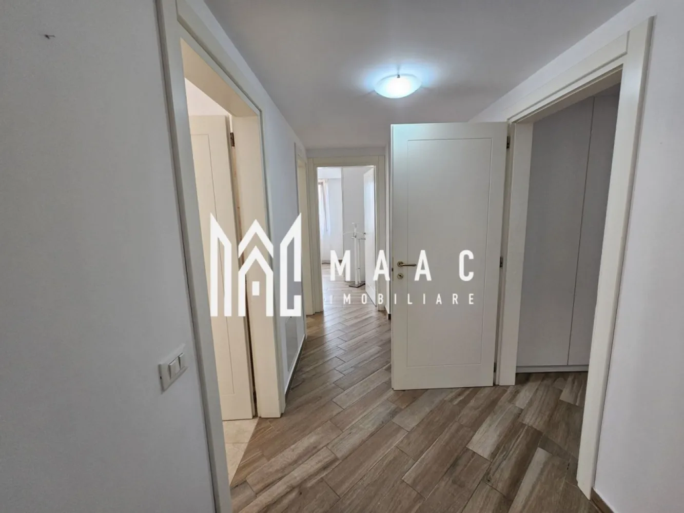 Apartament 3 camere | Etaj 2 | Lift | Calea Dumbravii