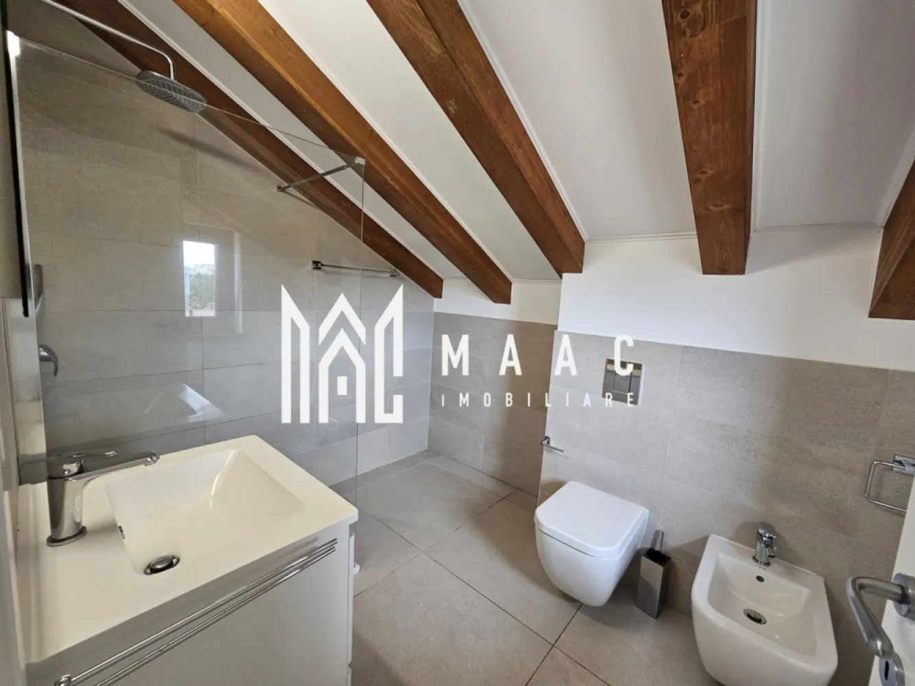 Apartament 3 camere | Etaj 4 | Lift | Calea Dumbravii