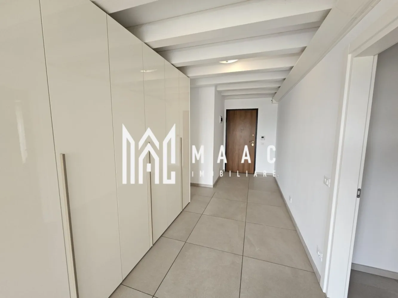 Apartament 3 camere | Etaj 4 | Lift | Calea Dumbravii