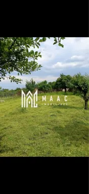 Teren 400 mp în Poplaca | Priveliște frumoasă și zonă de case