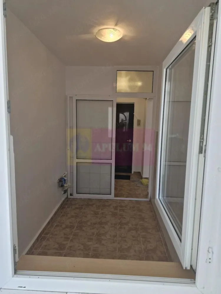 Garsoniera 5 min metrou Dristor pe Mihai Bravu - Agentia Imobiliara Apulum 94 vinde
Garsoniera la 5 minute metrou Dristor, pe Sos Mihai Bravu , etaj 6 10, decomandata, vedere spate nu se aude zgomotul traficului rutier, proaspat zugravita, parchet nou, geamuri si usi termopan, usa metalica geam la baie, balcon inchis cu termopan
aer condiționat,
Bloc din 1980, mixt si izolat termic. intrarea în scară direct din bulevard
Este soare dupa amiaza
5 min metrou Dristor
10 min parc IOR
15 min Park Lake
ideal investitie