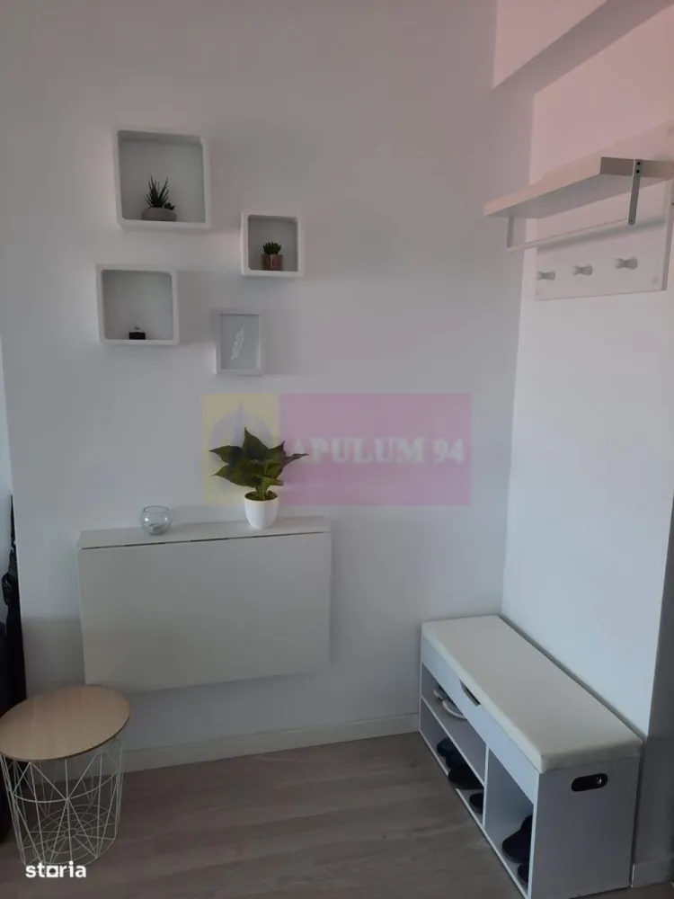 Apartament 2 Camere - Timisoara - Valea Larga - Bloc nou - Agentia Imobiliara Apulum 94, va ofera spre vanzare
Apartament cu 2 camere, bloc nou, spatios si luminos, situat la etajul 4, cu o suprafata utila de 64 mp. Constructia este din 2019, oferind finisaje de inalta calitate si parcare subterana. Livingul si dormitorul sunt spatioase, bucatarie noua, complet utilata, avand electrocasnice moderne si centrala proprie Buderus.
 Doua balcoane ofera o priveliste frumoasa asupra orasului. 
Aditional se poate achizitiona boxa in subteran (complex inchis cu bariera) si loc de parcare 
.Apartamentul se afla intr-o zona urbana, aproape de parcuri si magazine. In apropiere, gasesti restaurante variate precum "Shaormeria Cascadelor" si "McDonald's". 
Transportul in comun este usor accesibil, cu statii de autobuz la 2 min si metrou la 15 minute distanta.