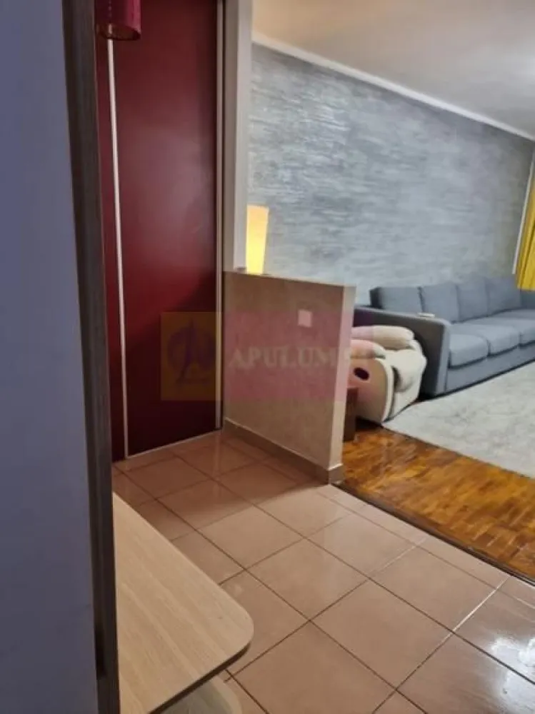 Apartament 3 camere Mega Mall. - Agenia Imobiliara Apulum 94,
Ofera spre vanzare un apartament cu 3 camere, decomandat, situat in zona Pantelimon, MegaMall, intr-un imobil construit in 1976, disponibil la etajul 12 din 14, cu o suprafata de 72.01 mp. 
 Imobilul este reabilitat termic iar apartamentul are certificatul de performanta energetic : clasa B
Blocul este incadrat in grad seismic 2.
Pozitia apartamentului E / S - E : livingul si camera matrimoniala sunt cu vedere spre Lacul Fundeni ( spre est), camera si bucataria spre Sos. Pantelimon (sud -est).
Apartamentul se vinde mobilat si utilat.
Facilitati in proximitate:
• MegaMall – Carrefour si Kaufland;
• Piata Delfinului si Lidl;
• Megaimage / shop&go;
• Stadionul National si Parcul National.
Transport :
• Tramvai : 14, 55 si 36 ;
• Autobuz : 330, 335, 104 si 143 ;
• Troleibuz : 86 si 90 .
Educatie :
• Gradinita nr. 236 (in spatele blocului ) ;
• Gradinita Castel (5 min) ;
• Scoala nr 51 (scoala arondata adresei );
• Scoala nr 49.
Activitati sportive:
• Complex Sportiv Olimpia Bucuresti (basket, volei, inot, ciclism, tenis de camp – 5 min );
• Word Class ( in incinta MegaMall );
• 7oo Fit Club Pantelimon ( 5 min );
• Club Miramar (8 min).