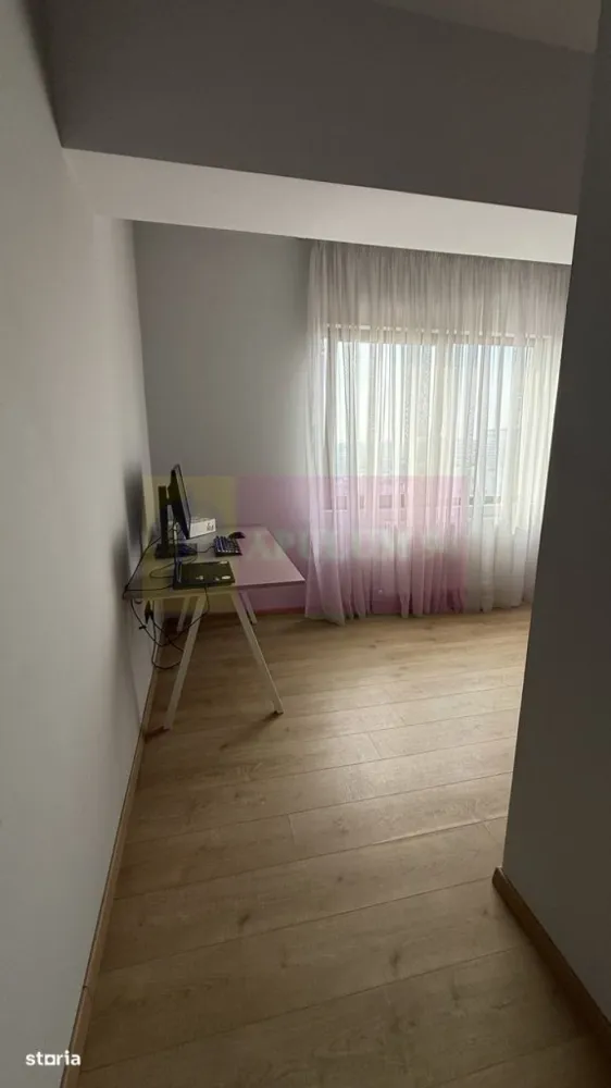 Apartament cu 3 camere, balcon și loc de parcare in garaj - Mall Vitan