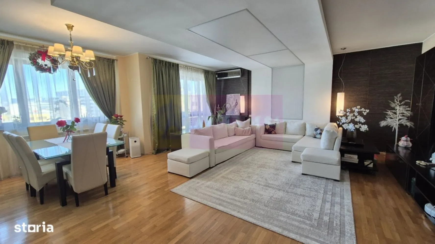 Apartament exclusivist cu parcare vedere Lac Flotreasca - Agentia Apulum 94, va propune spre vanzare un apartament cu 4 camere intr un imobil tip boutique, cu regim de înălțime P+4+M, construit în anul 2006 și având doar două apartamente pe nivel, acest apartament elegant se află într-una dintre cele mai dorite zone ale Capitalei, în imediata apropiere a Lacului și Parcului Floreasca.
Proprietatea este amplasată la etajul 4 și beneficiază de o suprafață generoasă de 154 mp, o compartimentare excelentă și lumină naturală. 
Zona de zi este reprezentată de un living spațios de 45 mp, cu zonă de dining și acces direct către terasă. Bucătăria este închisă, complet mobilată și utilată.
Zona de noapte cuprinde un dormitor matrimonial de 22 mp, cu baie proprie și balcon, precum și două dormitoare secundare, fiecare cu suprafața de aproximativ 17 mp, deservite de o baie separată. Spațiile sunt completate de două holuri ample
Unul dintre principalele atuuri ale proprietății este priveliștea spectaculoasă asupra Lacului Floreasca, dar și poziționarea excelentă, în proximitatea Parcului Floreasca, Parcului Verdi, Pieței Floreasca, Pieței Dorobanți, Promenada Mall și a zonei de birouri Aviației–Pipera. În apropiere se regăsesc restaurante, cafenele, magazine, școli și grădinițe de prestigiu.Încălzirea este asigurată prin centrală termică de bloc, oferind eficiență și confort termic .
Apartamentul se vinde complet mobilat și utilat, fiind inclus un loc de parcare în garajul subteran, precum și o boxă pentru depozitare.