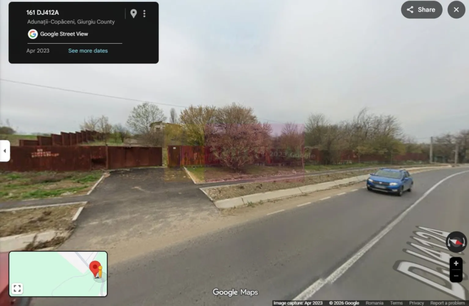 Închiriere teren 26.620 mp | Logistică | Adunații Copăceni - Oferim spre închiriere teren extravilan cu suprafață măsurată de 26.620 mp (25.050 mp în acte), situat în Adunații Copăceni, jud. Giurgiu, la 15–20 minute de București, cu acces direct din DJ412A și legătură rapidă la DN5 / Șoseaua Giurgiului.Terenul este compact, cu formă regulată și deschidere la două străzi, ideal pentru trafic de autoutilitare și camioane. În incintă există alee betonată care permite circulația fără restricții pe toată suprafața. Potrivit pentru:

-Depozitare și logistică
-Parcare și operare flotă auto
-Activități industriale sau de producție
-Bază operațională firmă
Pe teren se află o construcție de 766 mp la sol (S+P+E+M), care nu este inclusă în prețul de închiriere — utilizarea acesteia se poate negocia separat. 
Utilități disponibile la construcție: apă, gaz, curent electric.
Proprietarul ( PF ) este deschis la diverse tipuri de activitate, în funcție de proiect.

Locație
Adunații Copăceni, jud. Giurgiu
Zonă: Sud București
Acces direct din DJ412A
Link Google Maps: https://maps.app.goo.gl/s6dxN75yyyerTBiF7?g_st=iw

Date tehnice:
Suprafață teren măsurată: 26.620 mp
Defalcat:
– 25.487 mp arabil
– 516 mp curți construcții
Categorie: extravilan
Folosință: arabil + curți construcții
Construcție existentă: 766 mp la sol
Acces la două străzi
Alee betonată în curte
Utilități: apă, gaz, curent
Contract minim: 5 ani

Identificare cadastrală
CF 33405, Adunații Copăceni

Prețul de 5.700 €/lună înseamnă aproximativ 0,22 €/mp, poziționare corectă pentru un teren de această dimensiune, cu acces și utilități, în proximitatea Bucureștiului. Disponibil imediat. Comision 0 chirias.