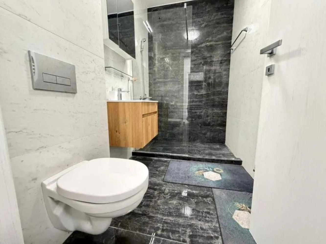 Închiriere Apartament 2 camere zona Grand Arena - Str Odei 139 - loc de parcare