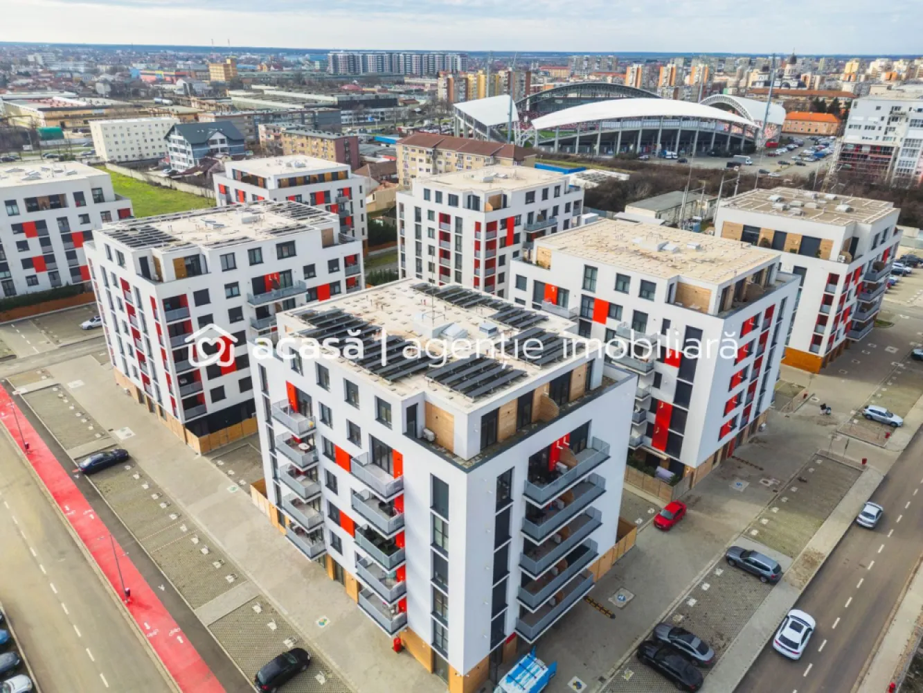 2 camere „ușor de închiriat” în Arad? Da! Există! Ared City! Sună Acum - Când investești, contează 3 lucruri: zona, calitatea construcției și eficiența costurilor. R39 din ARED City le bifează pe toate, într-una dintre cele mai căutate poziții: Calea Aurel Vlaicu, între Atrium Mall și stadion.

2 camere | 40 mp utili + balcon 6 mp
Bloc nou în construcție (R39)
Finalizare estimată: noiembrie 2026
Preț: 80.720 EUR + TVA

Avantajele care cresc cererea la închiriere:
✅ NZEB = cheltuieli mici, atractiv pentru chiriași
✅ Încălzire în pardoseală + centrală proprie = confort premium
✅ Tripan + izolație = liniște, eficiență
✅ Acces controlat, videointerfon, lift modern
✅ Parcare inclusă (și opțiune de parcare dublă cu elevator – diferențiator rar)

🌳 Despre ARED City – locație și facilități:
Complex rezidențial nou, întins pe ~20 ha, cu spații verzi generoase și zone de relaxare

⚠️ Pozele sunt cu titlu ilustrativ.

📞 Scrie-mi acum, sau sună-mă, și îți trimit disponibilitățile! Fără Agenții! Fără Comision! Achiziție direct de la dezvoltator!

Sunt Mihai Molnar, consultant ARED și am numărul de telefon: 0761 899 230 

#weareared #aredcity #ared #molnar #imobiliarearad