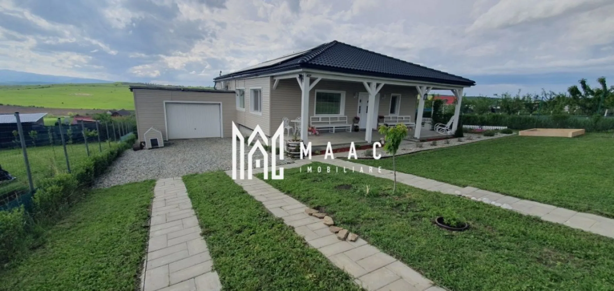 Casa individuala | 4 Camere | 695MP teren | Sura Mare - MAAC Imobiliare va propune spre vanzare o casa moderna situata la 4 km Sibiu -suprafata terenului este de 695mp, suprafata construita a casei este 116mp suprafata utila93mp terasa 30mp, garaj 47mp , pivniță 30 mp -casa este compartimentata astfel: +hol +bucatarie +living +2 dormitoare +2 bai +dressing -în zona momentan nu sunt utilități dar casa oferă toate condițiile: -alimentarea cu apa dintr-un put (24m adancime) cu sistem filtrare, stație dedurizare apa, stație dezinfecție UV. -canalizarea (fosa septica 2mc) -alimentarea electrica prin sistem off-grid cu 14 panouri fotovoltaice 6.3kw, invertor 8kw și stocare 15kw -încălzire în pardoseala cu termostate individuale in fiecare incapere prin sistem hibrid (centrala peleti și puffer cu rezistenta electrica pentru a utiliza surplusul de energie produsa de sistemul fotovoltaic în zilele însorite din iarna) -constructia este realizata din BCA cu fundație, stâlpi și centura de beton. Este izolata la interior (tavan) cu vata bazaltica, iar la exterior cu polistiren 10cm, apoi placata cu siding american (lambriuri PVC) -curtea este împrejmuita cu plasa de gard plus gard viu pe laterale, iar la drum pe plasa de gard este plantata iedera. -pe garaj este turnata o placa de beton, unde se poate amenaja o terasa -se vinde mobilata și utilata pentru mai multe detalii specificati ca ati vazutv anuntul cu ID: CP2546706 }}