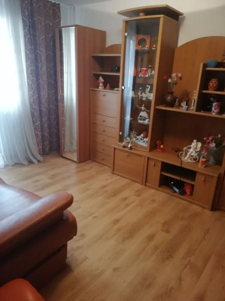 Închiriez apartament doua camere, în Doamna Ghicaa - Închiriez ap. 2 camere et . 8/10 situat în Doamna Ghica, Colentina, sect 2, mobilat preț 500€