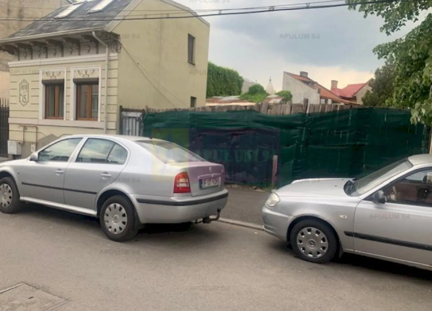 Teren Regina Maria- 11 Iunie. - Apulum 94 va propune un teren situat intr-o zona foarte buna , respectiv in apropiere de Bd Regina Maria- strada 11 Iunie, pe o strada foarte curata si civilizata.
Terenul este intre case, situat in zona protejata.
Pentru orice detalii sau vizionare nu ezitati sa ma contactati la nr 0733.683.446- Laura Ionescu.
Comisin 0.