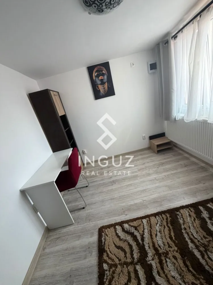 Casă de închiriat | 3 camere | Curte | Zonă Colentina - Casă de închiriat | 3 camere | Curte | Zonă Colentina

Preț: 2.500 RON / lună
Comision: 50%

Detalii:

3 camere
50 mp utili
Curte proprie ~50 mp
Complet mobilată și utilată
Centrală proprie pe gaz

Descriere:
Se închiriază casă la curte, ideală pentru locuire confortabilă, complet mobilată și utilată. Locuința dispune de un living luminos, dormitoare bine organizate, finisaje moderne și baie echipată cu obiecte sanitare noi.

Zonă & acces:
Situată într-o zonă bine conectată, aproape de restaurante, magazine și spații verzi precum Parcul Colentina și Parcul Lunca Florilor.
Acces facil către mijloace de transport (autobuz, tren), școli și alte puncte de interes.

Disponibil: imediat

Contact:
Inguz Real Estate
+40 774 017 567
+40 724 922 092